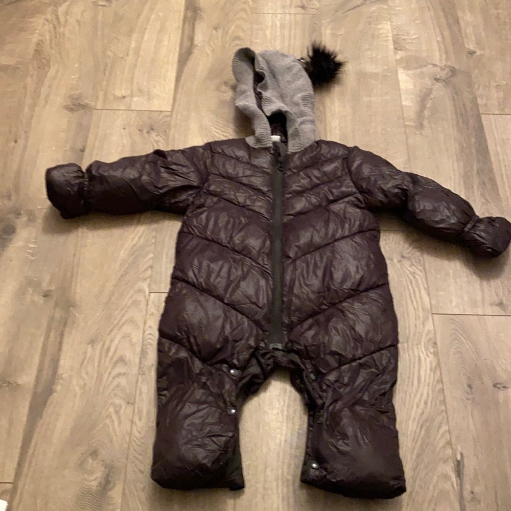 Snow suite never worn